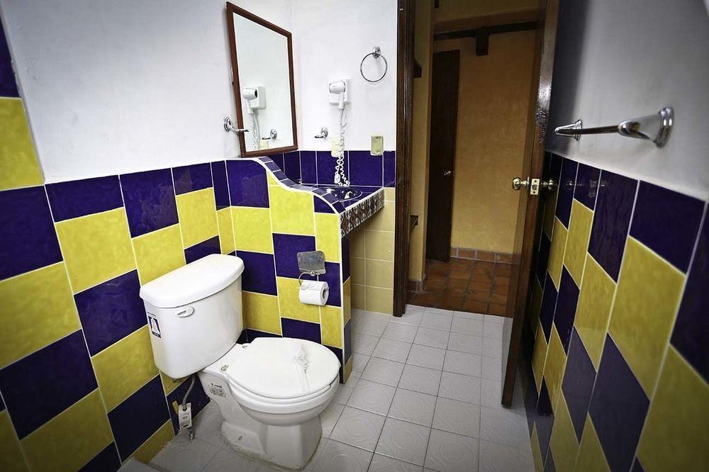 Hotel Plaza Santo Domingo San Cristóbal de Las Casas Eksteriør bilde