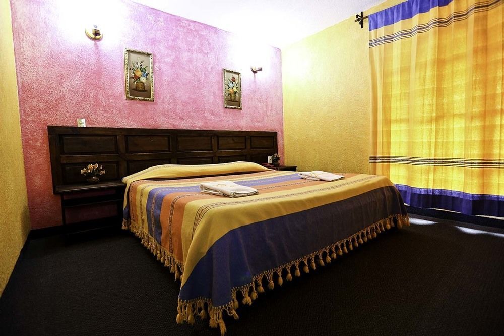 Hotel Plaza Santo Domingo San Cristóbal de Las Casas Eksteriør bilde