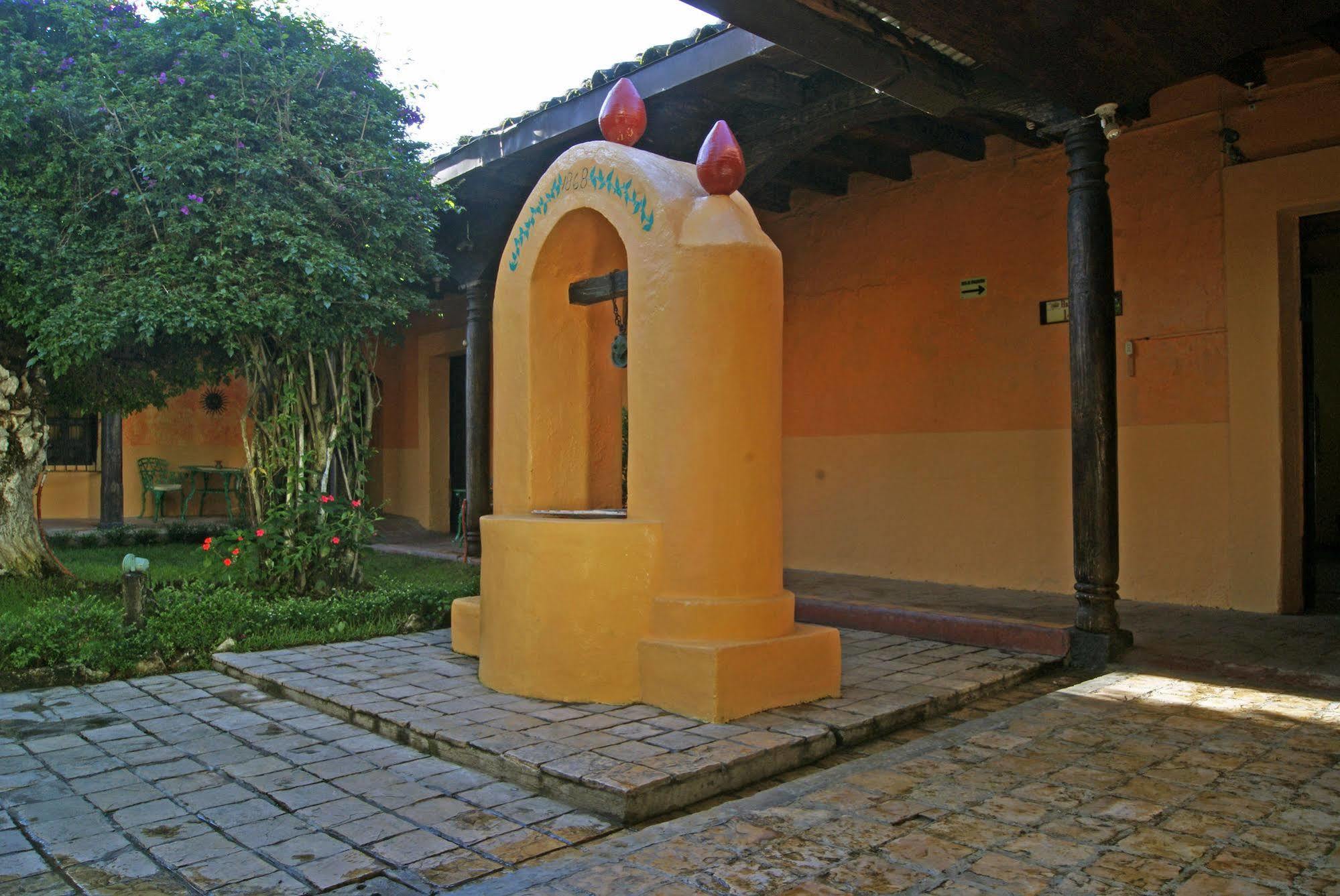 Hotel Plaza Santo Domingo San Cristóbal de Las Casas Eksteriør bilde