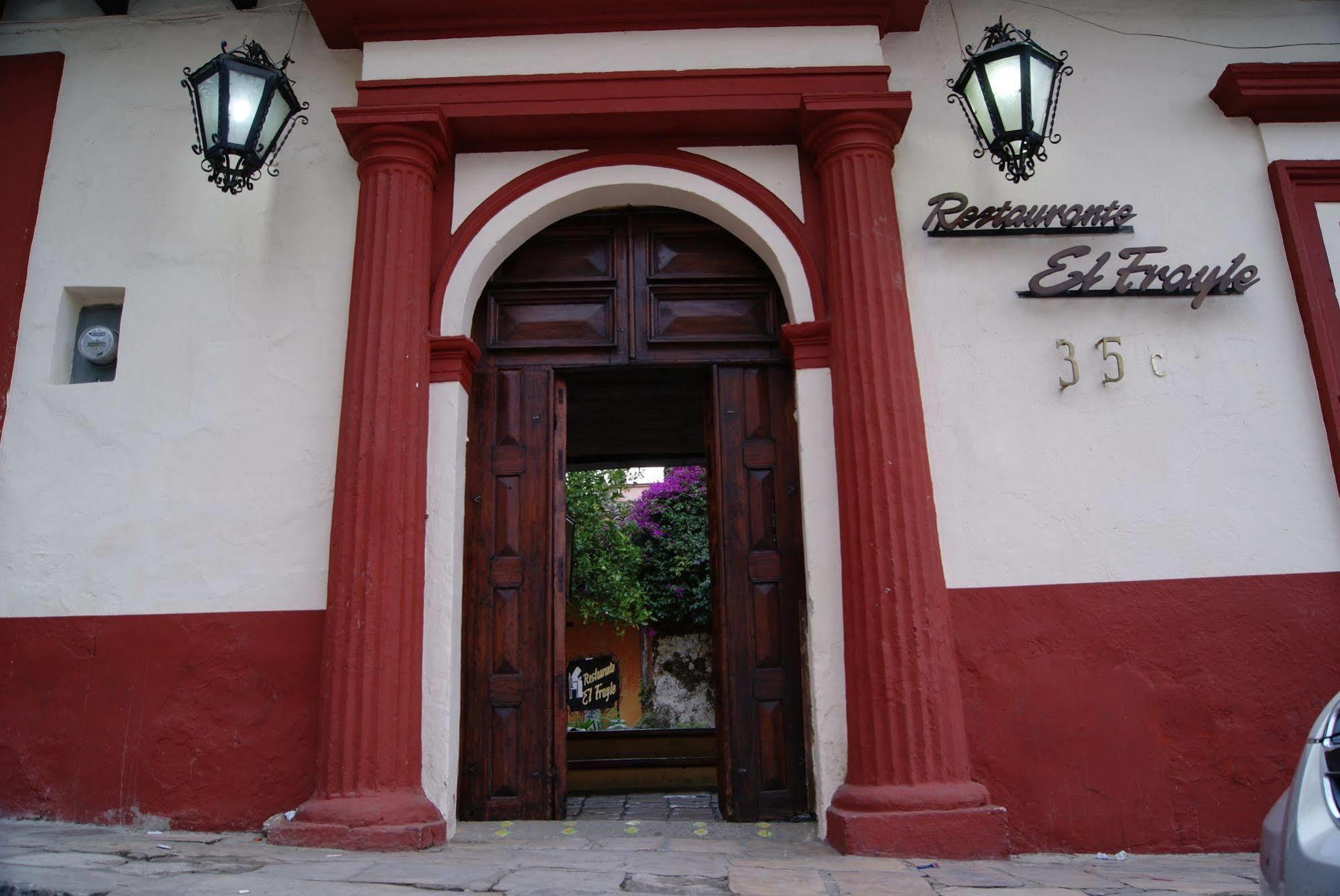 Hotel Plaza Santo Domingo San Cristóbal de Las Casas Eksteriør bilde